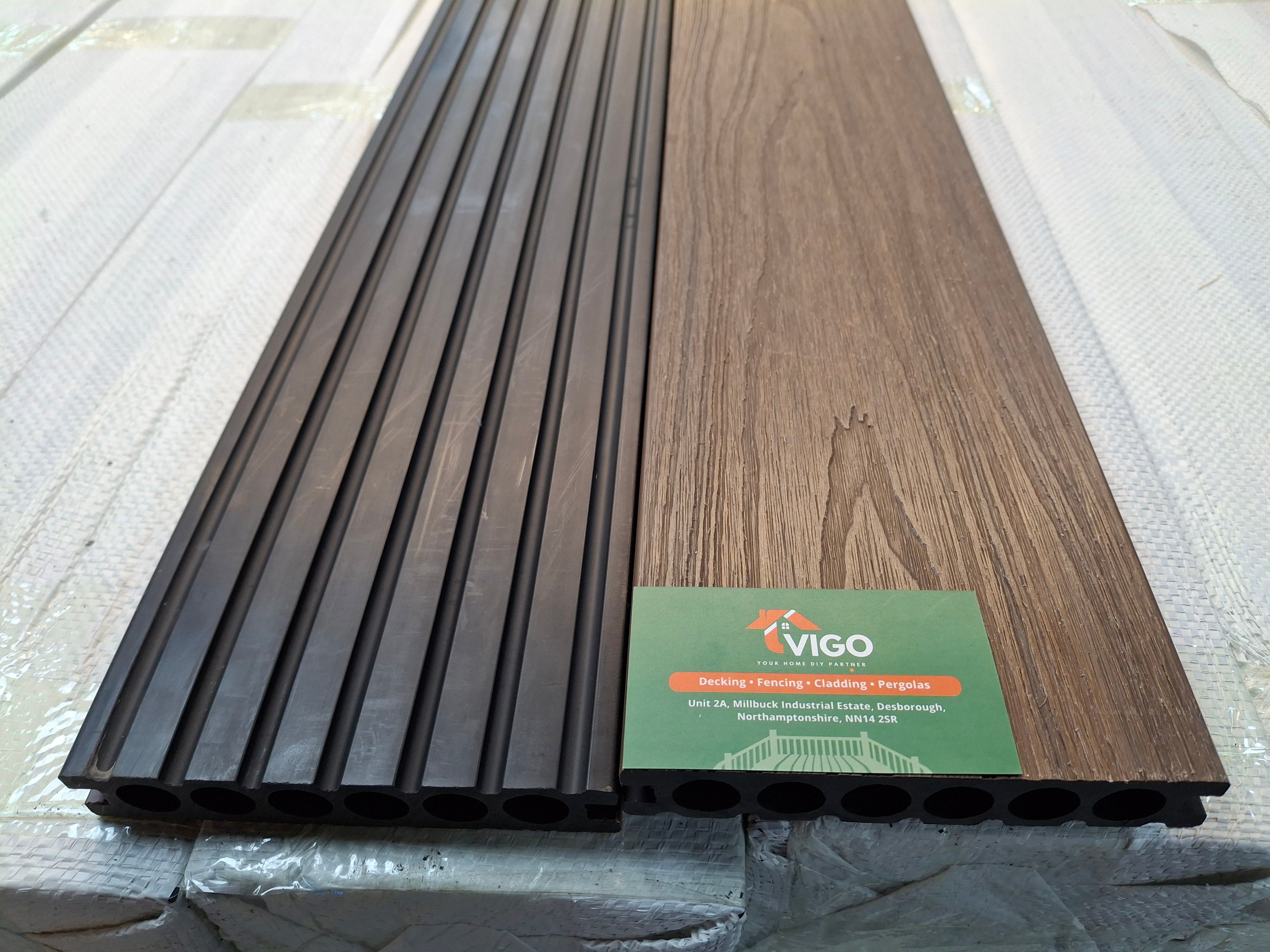 WPC Composite Decking Boards – Chestnut (140mm x 23mm x 3m)