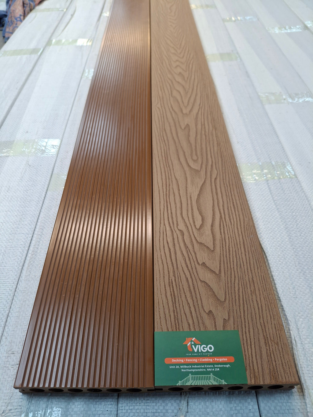 3D WPC Composite Decking Boards – Champagne | Round Hollow Embossed C (140mm x 25mm x 3m)