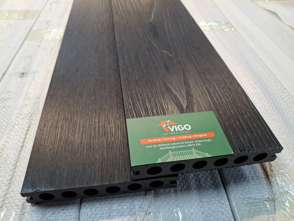 WPC Composite Decking Boards – Black | Double-Sided | 140mm x 23mm x 2.9m | Vigo Home