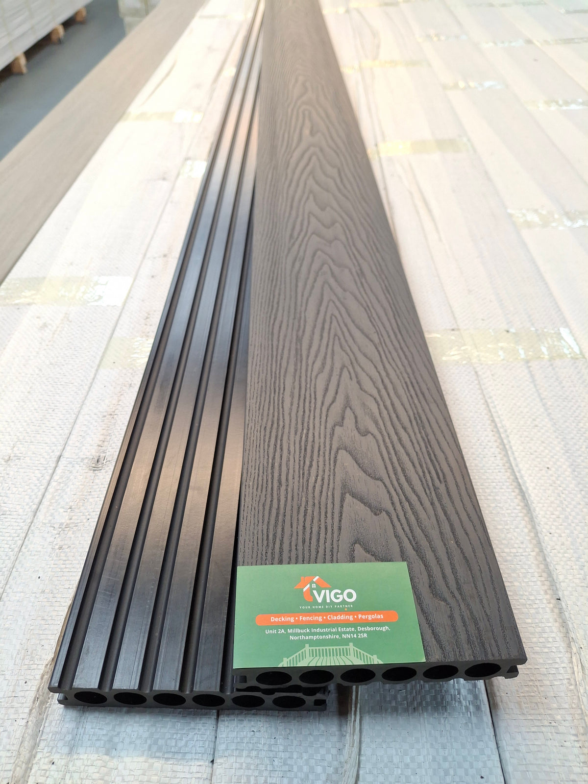 WPC Composite Decking Boards – Black Embossed C | Round Hollow | 150mm x 23mm x 3m | Vigo Home
