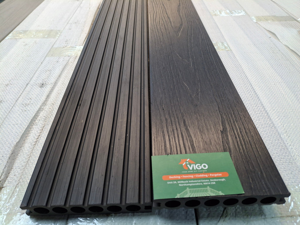 WPC Composite Decking Boards – Black | Single-Sided Extruded (140mm x 23mm x 3m)