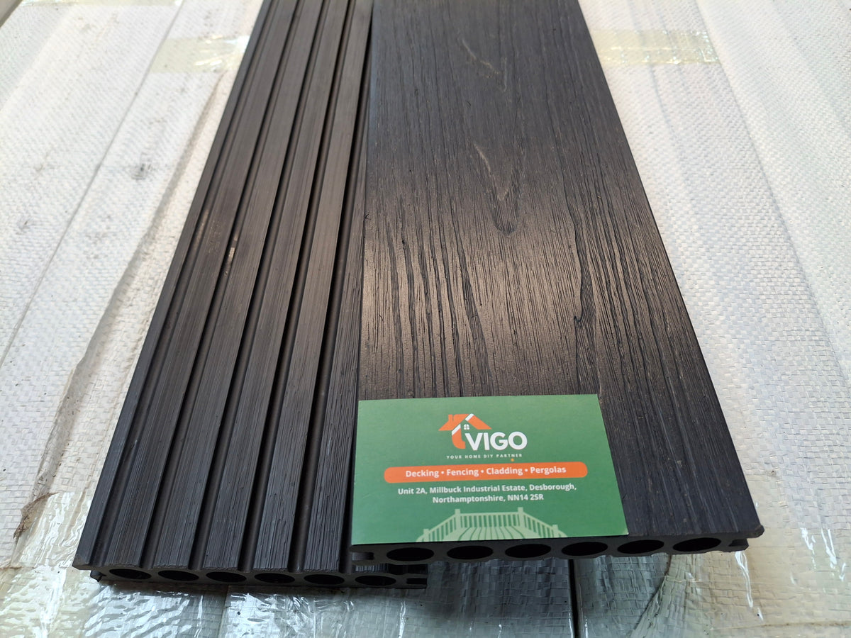 WPC Composite Decking Boards – Black | Single-Sided Extruded | 140mm x 23mm x 3m | Vigo Home