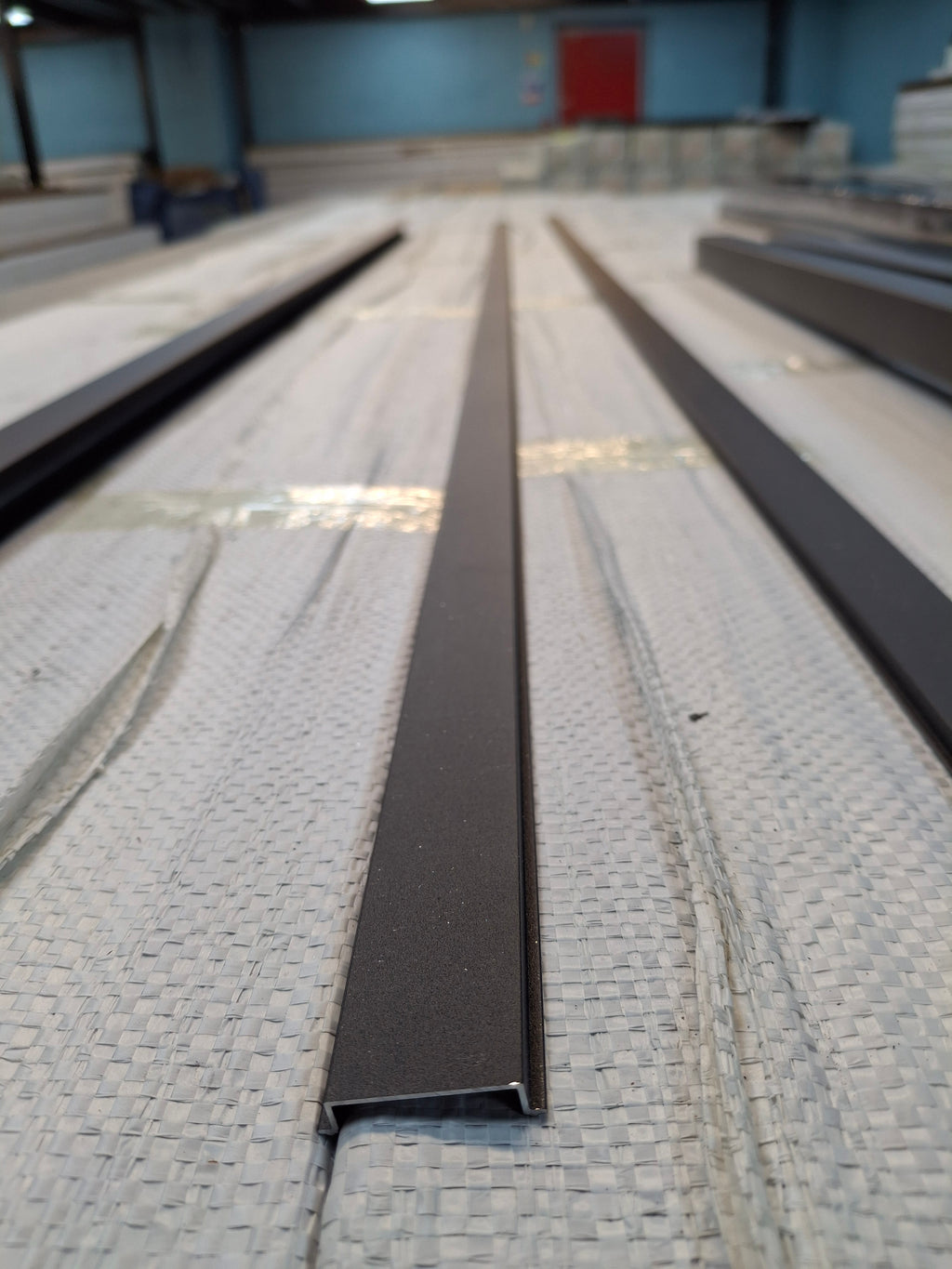 WPC Fencing Top Rail – Black | Vigo Home