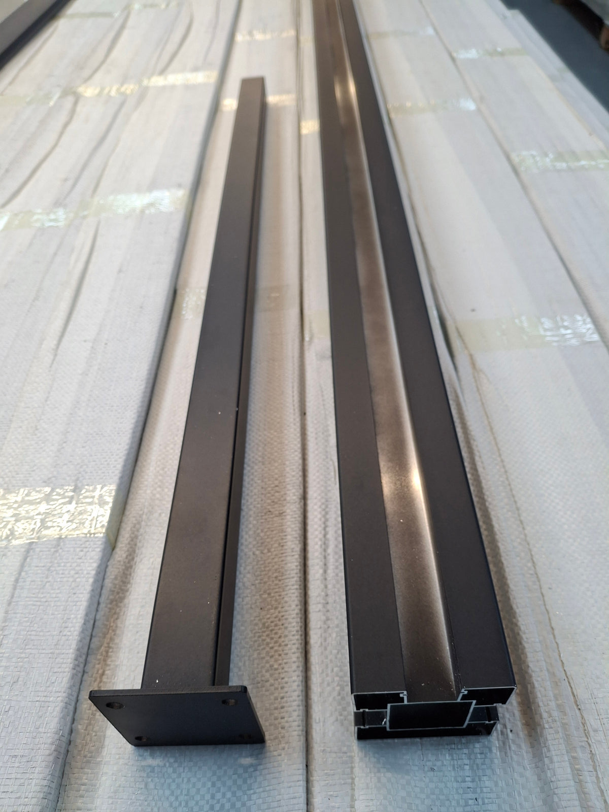 Aluminium Fence Post With Stand A – Black Powder Coated (1.85m)