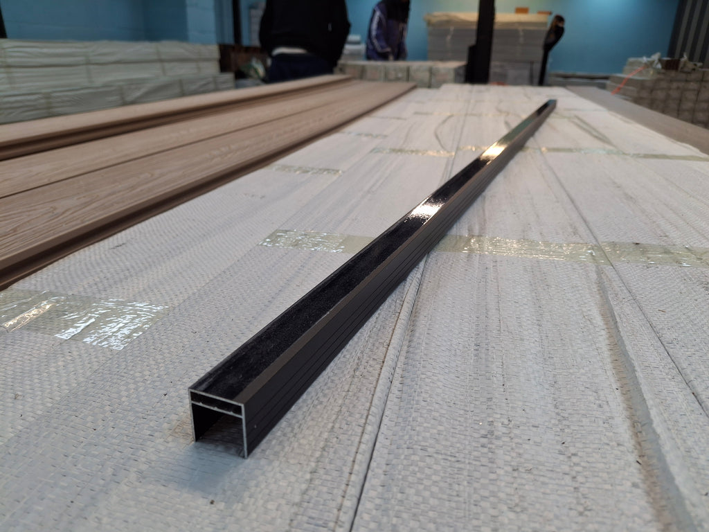 WPC Composite Fencing Bottom Rail – Aluminium Support Rail (Black Only)