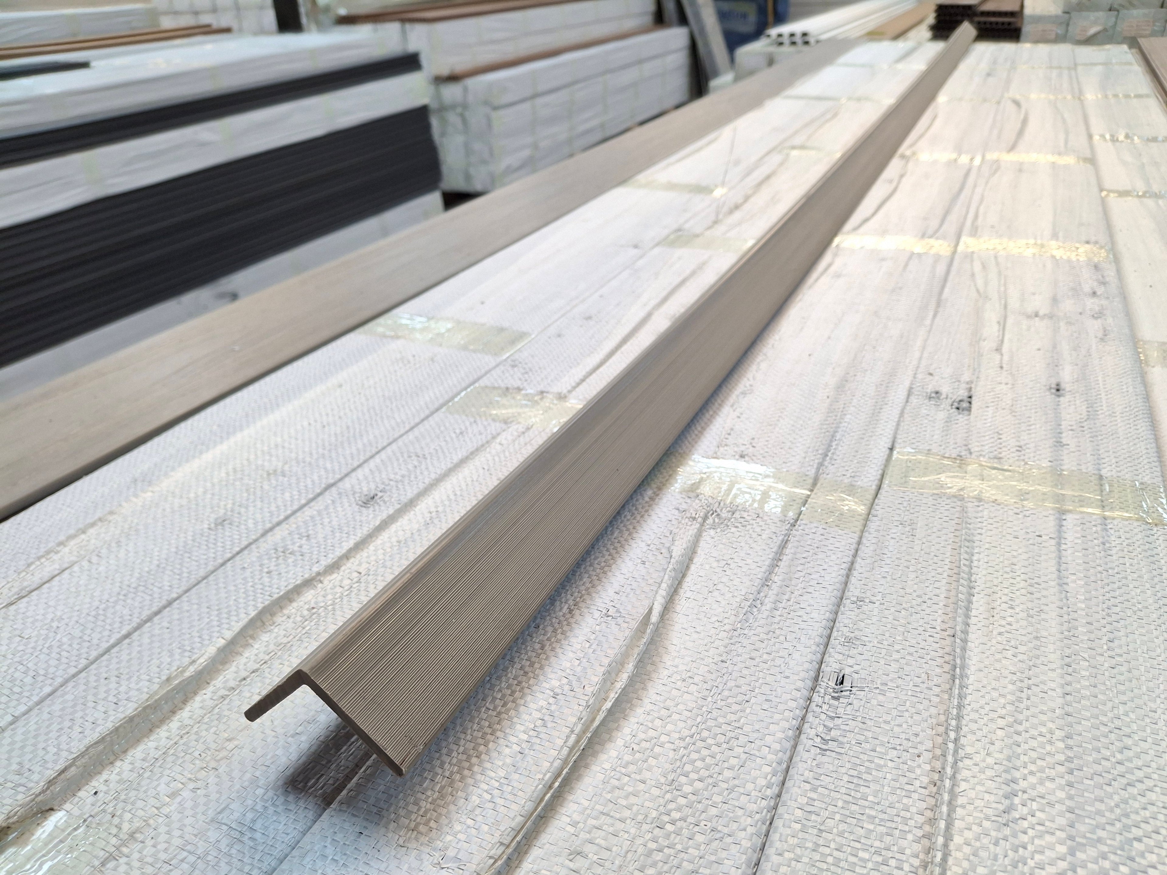 WPC Composite Decking L-Trim – Ancient Wood (3.0 m)