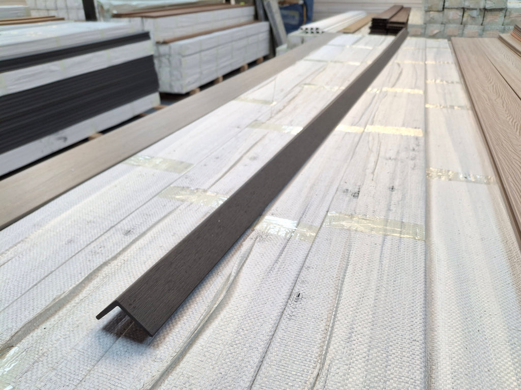 WPC Composite Decking L-Trim – Black (3.0 m)