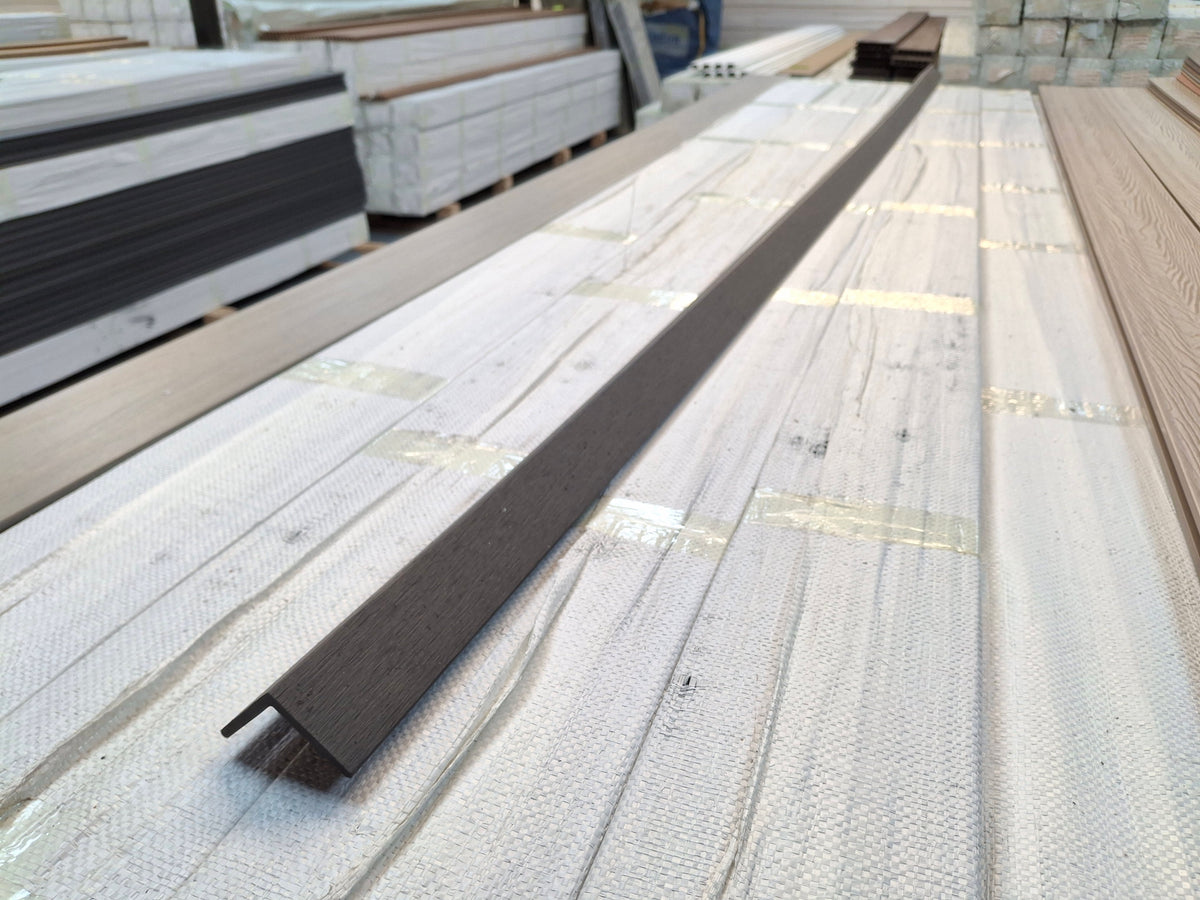 WPC Composite Decking L-Trim – Matt Black (3.0 m)