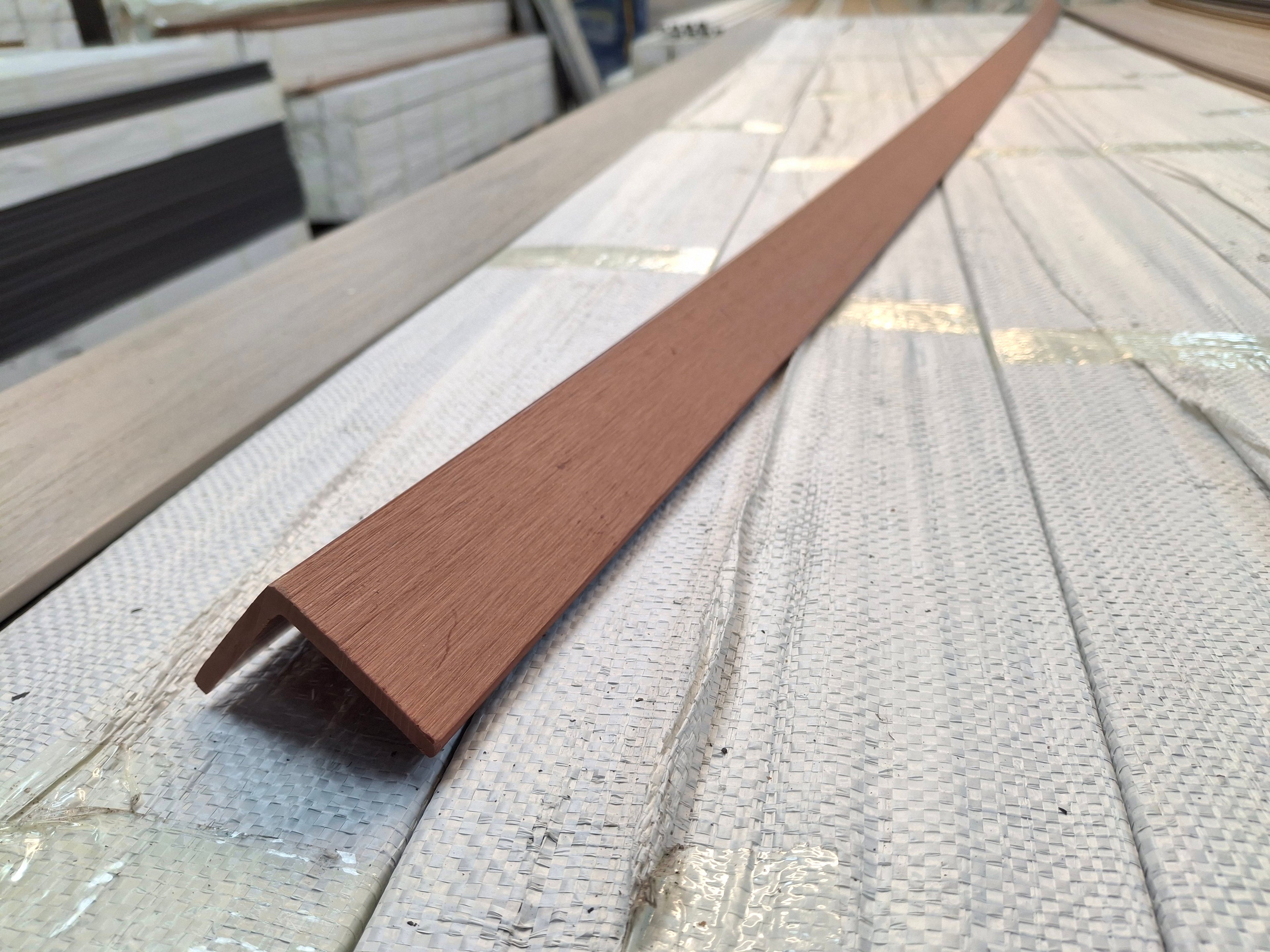 WPC Composite Decking L-Trim – Red Brown (3.0 m)