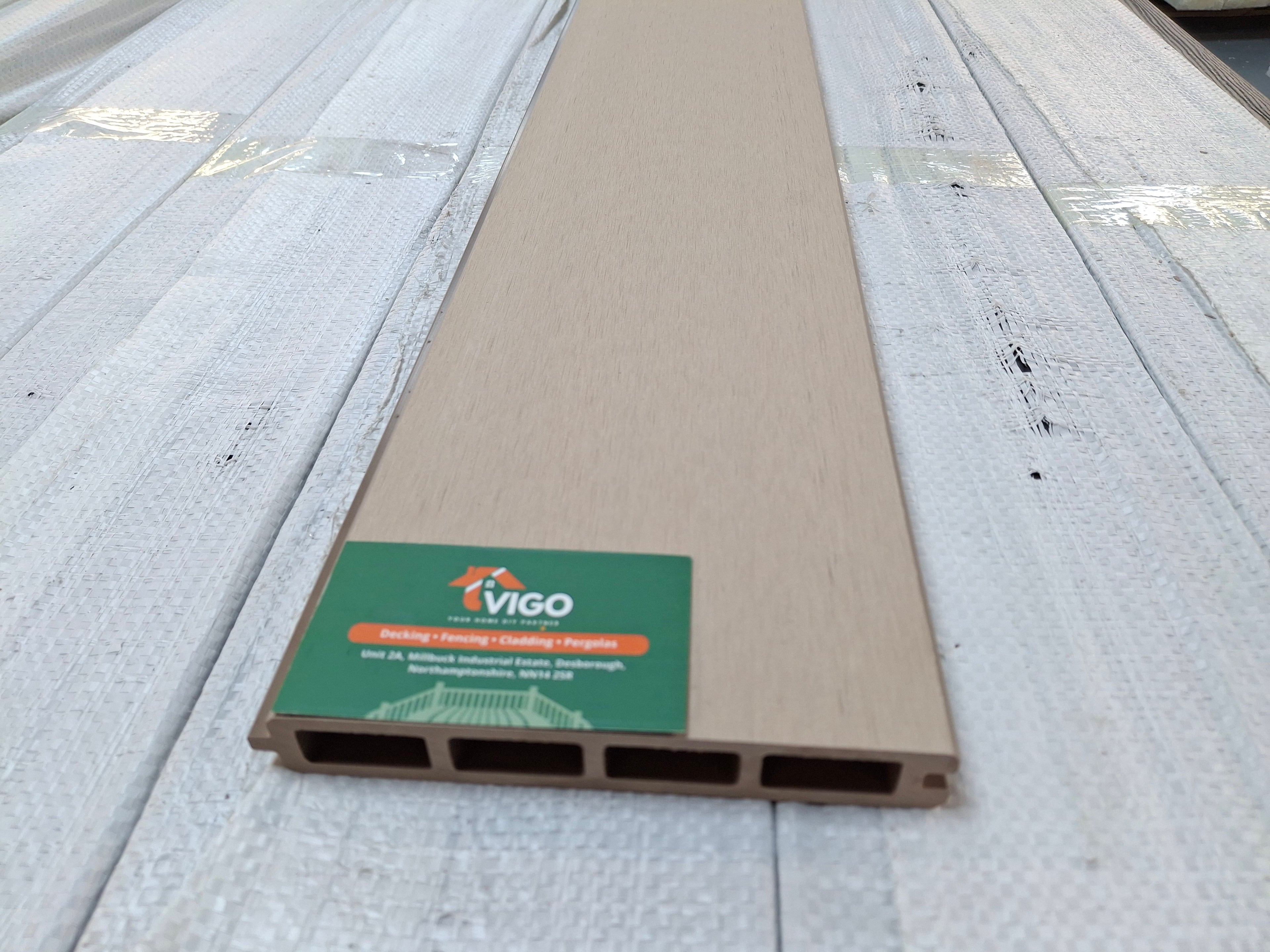 WPC Composite Fence Panel – Off-White (154mm × 22.5mm × 1.76m)