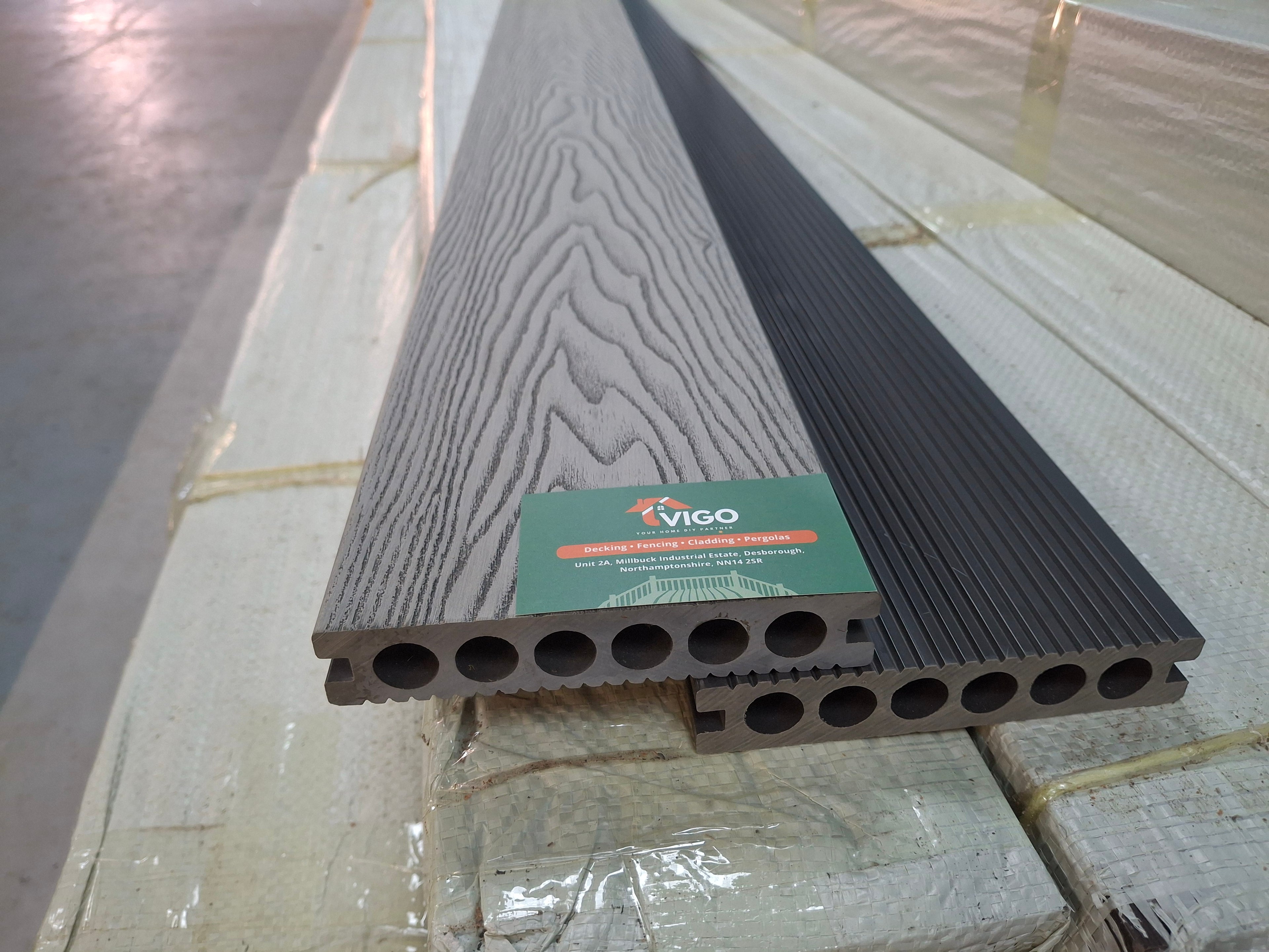 WPC Composite Decking Boards - Light Grey | 140mm x 25mm x 3m