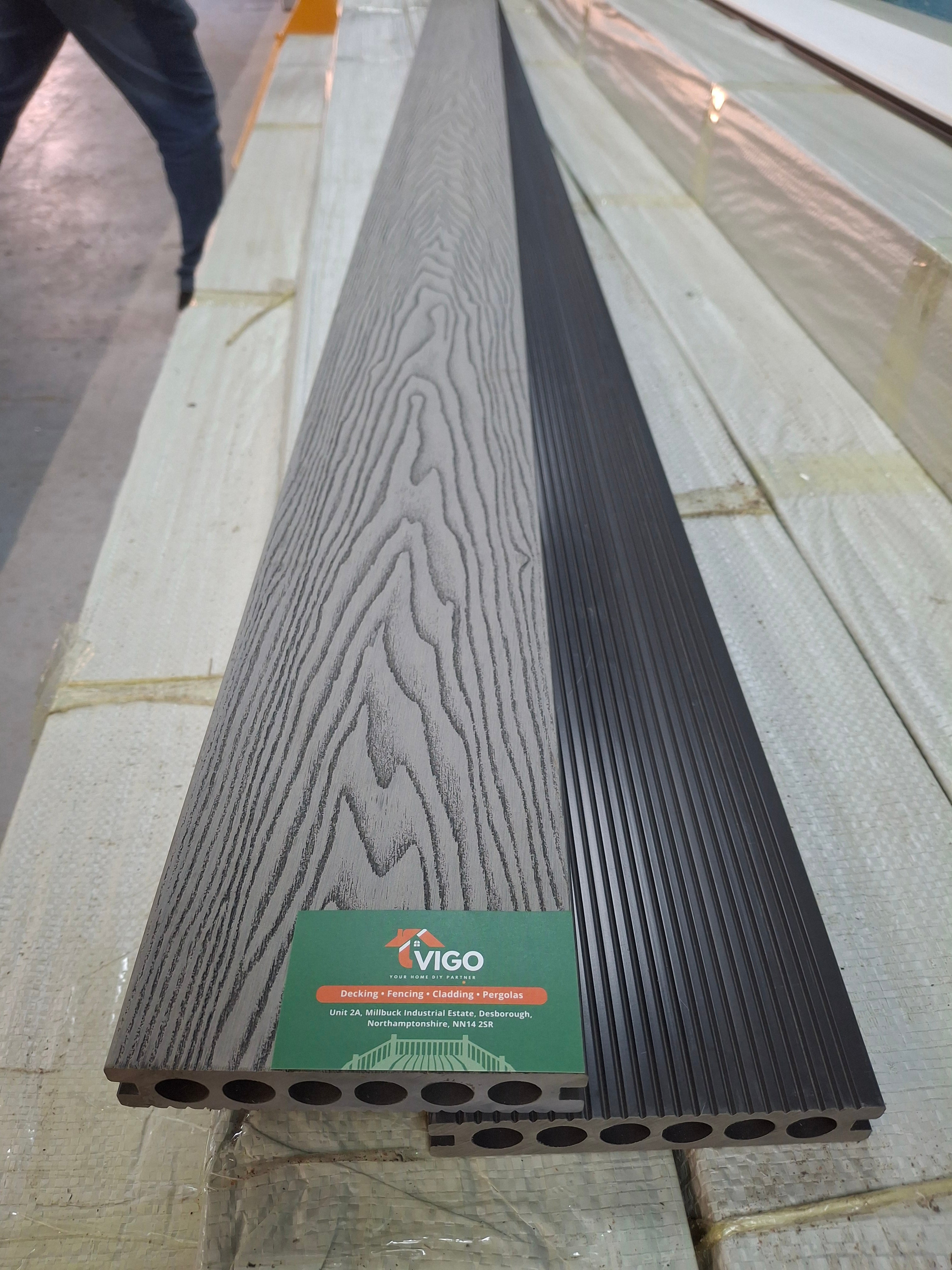 WPC Composite Decking Boards - Light Grey | 140mm x 25mm x 3m