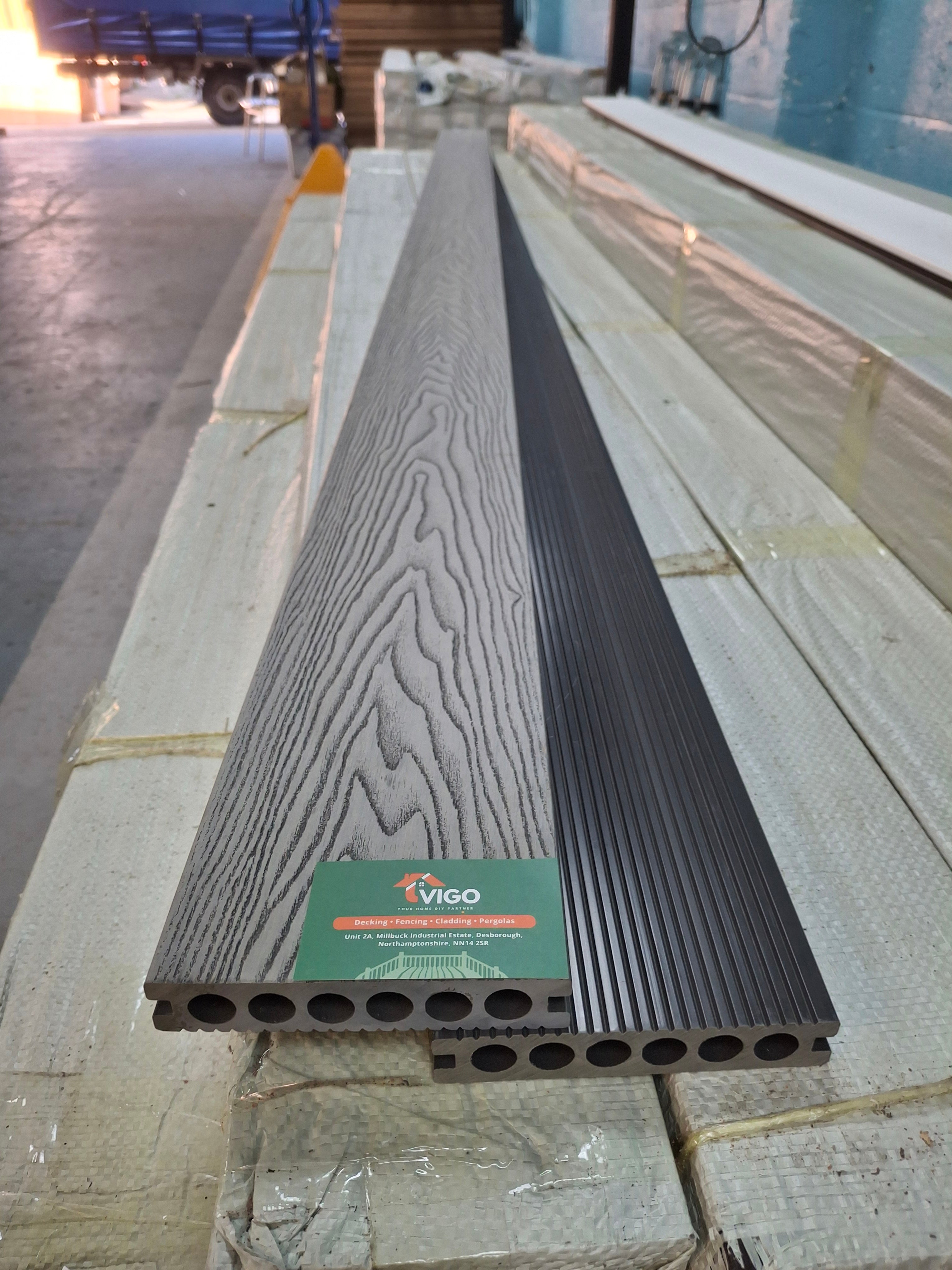 WPC Composite Decking Boards - Light Grey | 140mm x 25mm x 3m