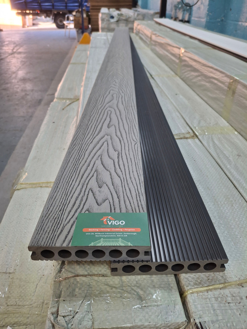 WPC Composite Decking Boards - Light Grey | 140mm x 25mm x 3m