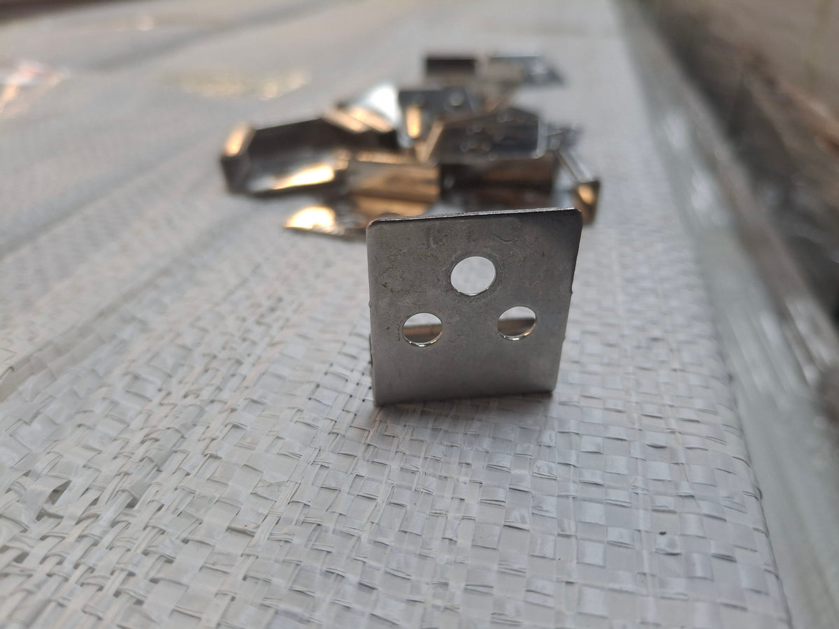 WPC Composite Decking Starter Clips Pack of 20 | Hidden Fixing Clips