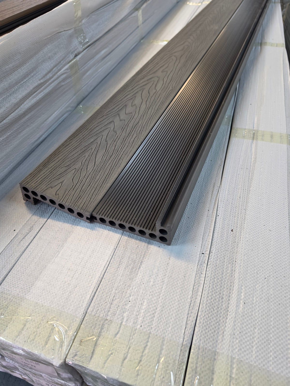 WPC Composite Decking Step/Bullnose Edging Board – Ash Grey | 140mm x 25mm x 3m